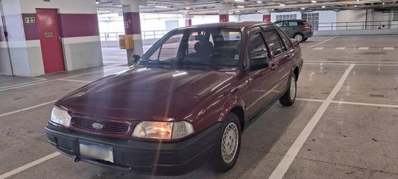 FORD VERSAILLES 1.8 GL 8V GASOLINA 4P MANUAL